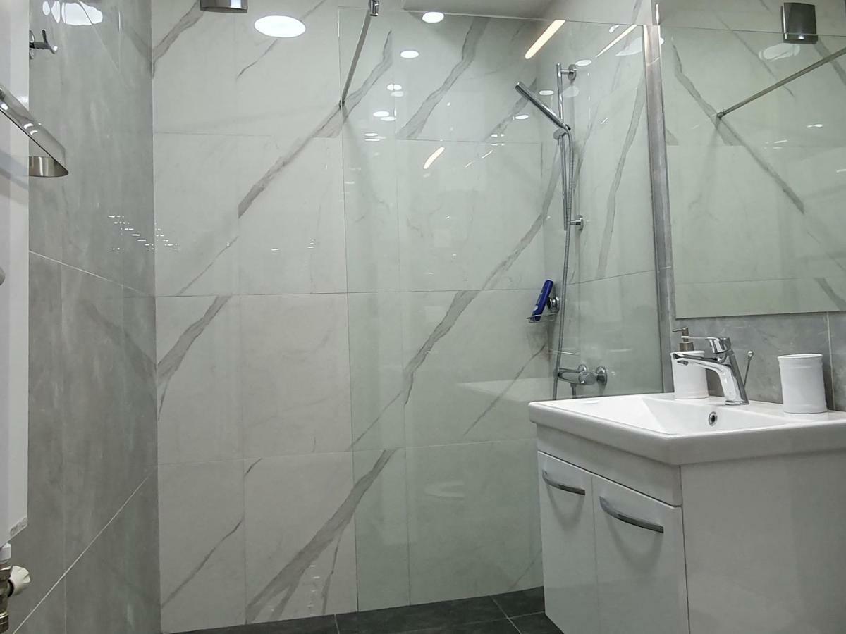 City Center Apartment Skopje Extérieur photo