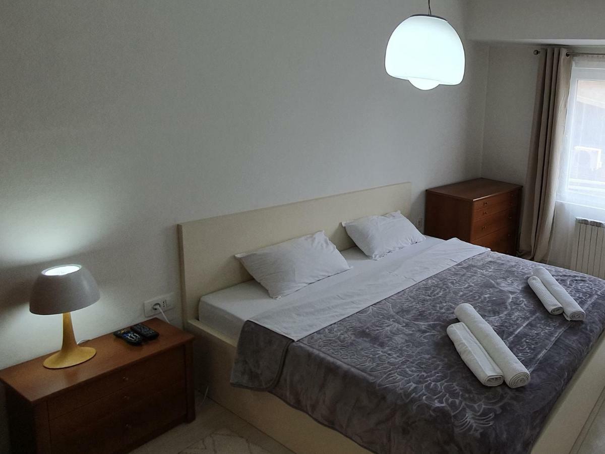 City Center Apartment Skopje Extérieur photo